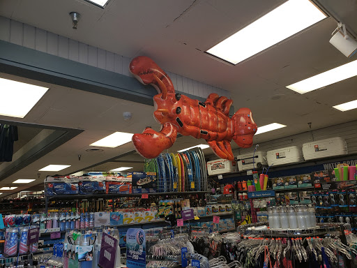 Sporting Goods Store «Big 5 Sporting Goods - Westwood Town Center», reviews and photos, 2500 S.W. Barton, Seattle, WA 98126, USA