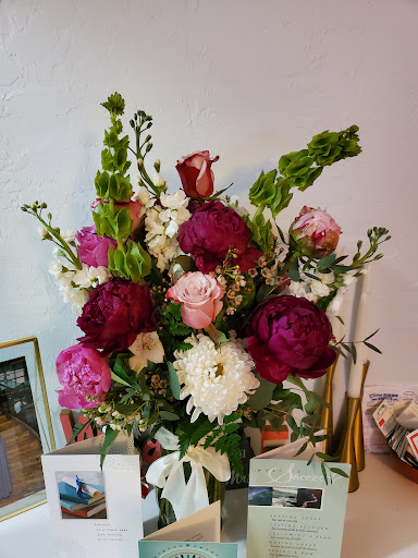 Florist «Suntree Florist & Gifts», reviews and photos, 6450 N Wickham Rd Suite 113, Melbourne, FL 32940, USA