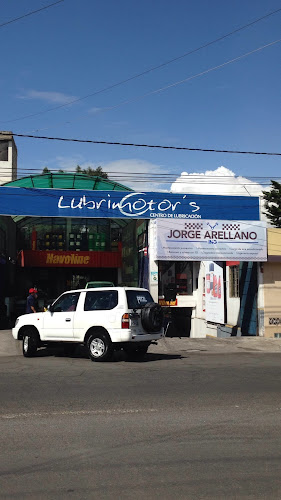 Av Unidad Nacional &, Ecuador