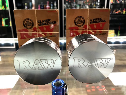 Tobacco Shop «Pipe Dreams Smoke Shop», reviews and photos, 13971 N Cleveland Ave #13, North Fort Myers, FL 33903, USA