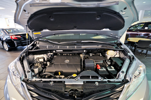 Toyota Dealer «Kings Toyota - New Cars, Indoor Showroom», reviews and photos, 4700 Fields Ertel Rd, Cincinnati, OH 45249, USA