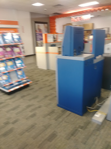 Print Shop «FedEx Office Print & Ship Center», reviews and photos, 18755 S Dixie Hwy Suite 57, Miami, FL 33157, USA