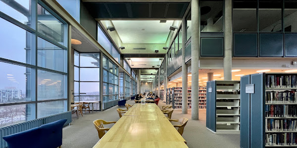 Central Library (Richmond Hill Public Library)