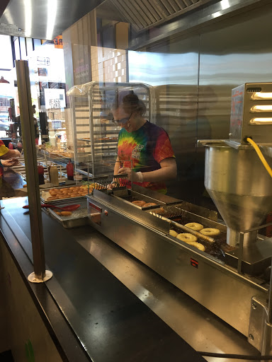 Donut Shop «Peace, Love & Little Donuts», reviews and photos, 100 E Erie St #126, Kent, OH 44240, USA