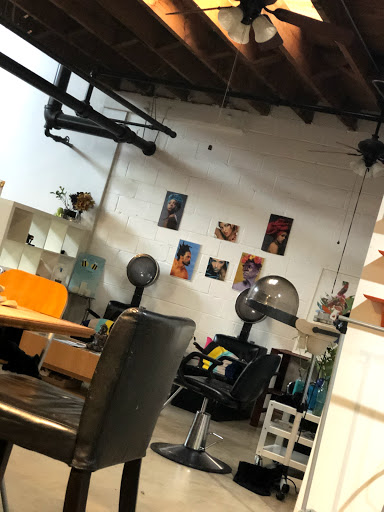 Hair Salon «HoneeComb Natural Hair Salon», reviews and photos, 206 Rogers St NE, Atlanta, GA 30317, USA