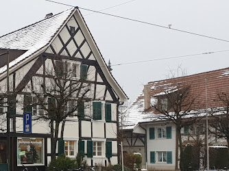 Dorfplatz-Apotheke