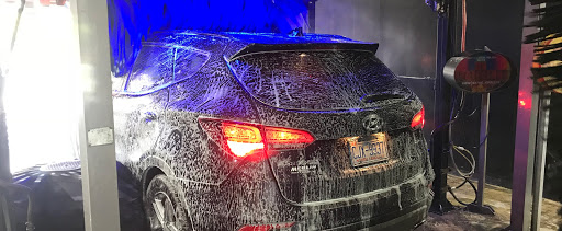 The Wave Car Wash en Kinston