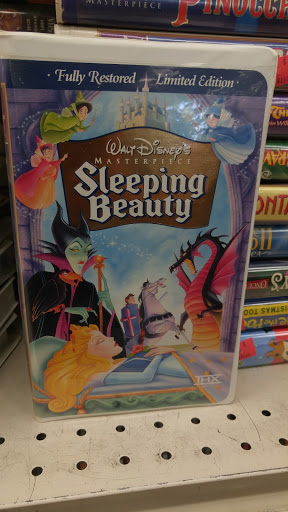 Thrift Store «Goodwill - Rialto», reviews and photos, 231 E Baseline Rd, Rialto, CA 92376, USA