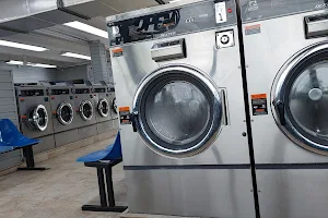 SuperMatt Laundry image
