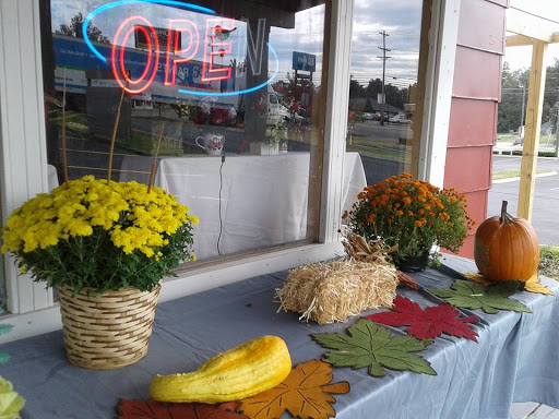 Florist «Every Loving Bloom Florist», reviews and photos, 110 Fairview Ln, Clarksville, TN 37040, USA