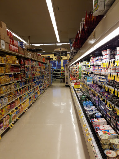 Grocery Store «Safeway», reviews and photos, 10104 River Rd, Potomac, MD 20854, USA
