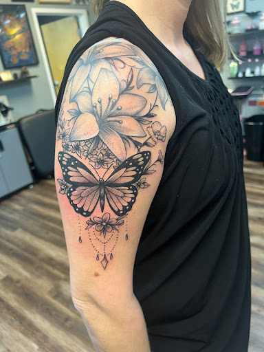 Explore mexican eagle tattoo ideas, creative tattoo ideas in Nazareth, available at Nocturnal Tattoo