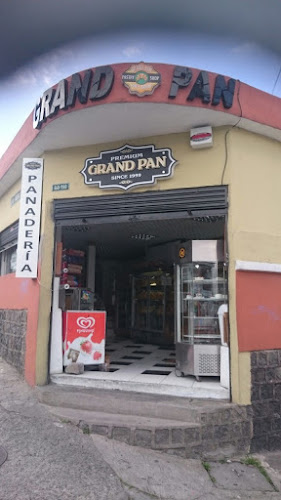 Panadería Y Pastelería Grand Pan - Panadería
