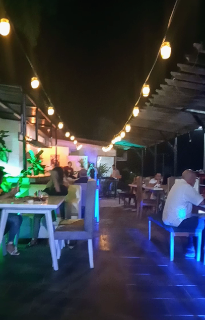 Selia: Restaurante Bar - Tv. 28B #27a-80, Sincelejo, Sucre, Colombia
