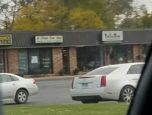 Consignment Shop «Twice New Consignments», reviews and photos, 1022 W Silver Lake Rd, Fenton, MI 48430, USA