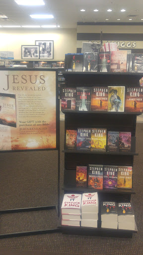 Book Store «Books-A-Million», reviews and photos, 3312 Princess Anne Rd #821, Virginia Beach, VA 23456, USA