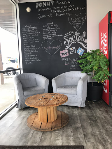 Donut Shop «Donut Licious», reviews and photos, 1535 Spring Cypress Rd, Spring, TX 77388, USA