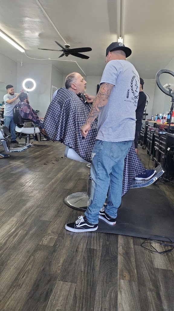 Barber Lounge 93454