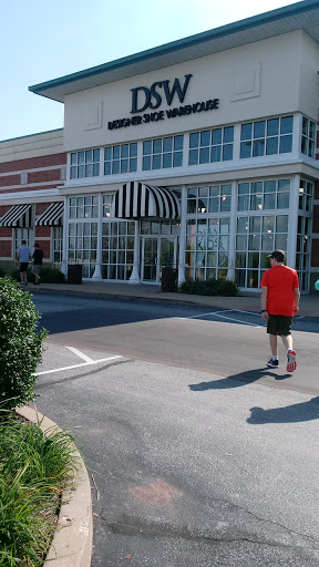 Shoe Store «DSW Designer Shoe Warehouse», reviews and photos, 290 Mid Rivers Center, St Peters, MO 63376, USA