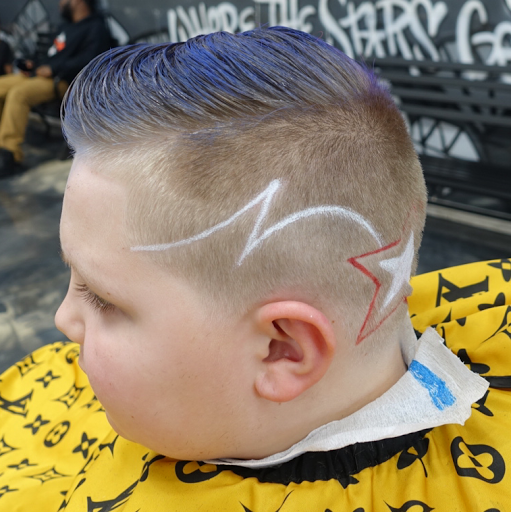 Barber Shop «Black Diamonds Barber Shop», reviews and photos, 3983 7th Street Rd, Louisville, KY 40216, USA