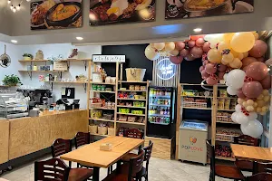 Ya esta El Pan Restaurant & Bakery image