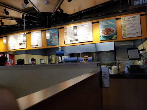 Mexican Restaurant «QDOBA Mexican Eats», reviews and photos, 720 E McGalliard Rd, Muncie, IN 47303, USA