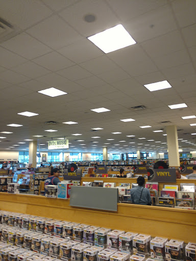 Book Store «Barnes & Noble Booksellers Palms Crossing», reviews and photos, 3300 W Frontage Rd #1100, McAllen, TX 78501, USA