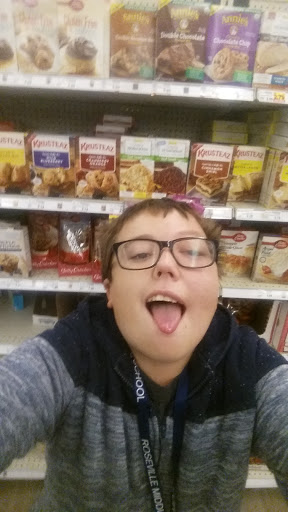 Grocery Store «Kroger», reviews and photos, 26130 Gratiot Ave, Roseville, MI 48066, USA