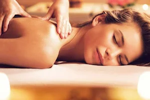 Лечебный массаж - Bodyline massage therapy - עיסוי רפואי image