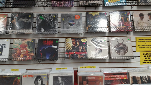 Music Store «Monster Music & Movies», reviews and photos, 946 Orleans Rd # 4, Charleston, SC 29407, USA