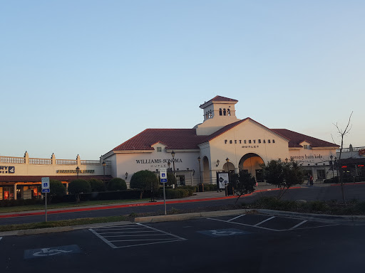 Outlet Store «Pottery Barn Outlet», reviews and photos, 3939 I-35 #920, San Marcos, TX 78666, USA