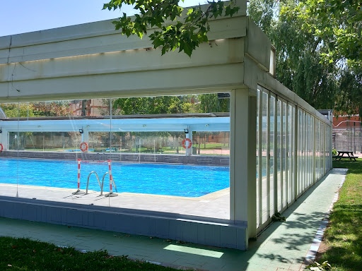 Piscina Pública Municipal de Utrillas. en Utrillas, Teruel