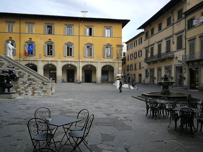 Piazza del Comune, 16, 59100 Prato PO, Italia