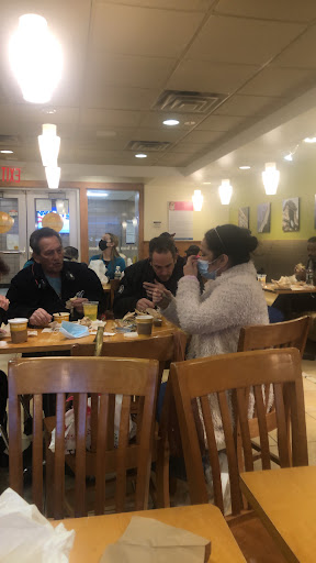Restaurant «Au Bon Pain», reviews and photos, 1400 Pelham Pkwy S, Bronx, NY 10461, USA