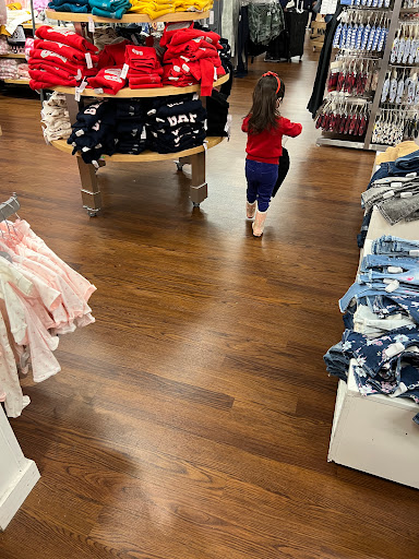 Clothing Store «Gap Outlet», reviews and photos, 1000 PA-611, Tannersville, PA 18372, USA