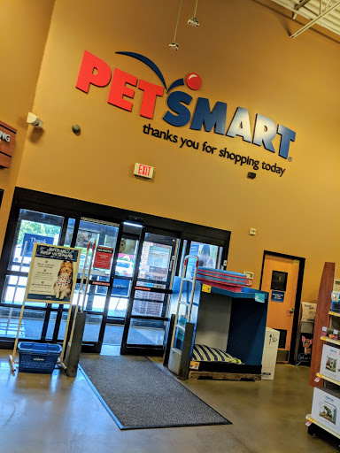 Pet Supply Store «PetSmart», reviews and photos, 2641 Lawndale Dr, Greensboro, NC 27408, USA