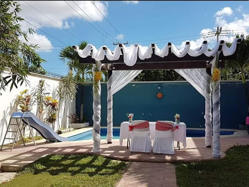 Jardín de eventos y fiestas Cenote Azul