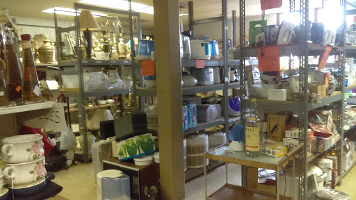Thrift Store «H2O Help & Hope To Others», reviews and photos, 451 SE Maple St, Dallas, OR 97338, USA