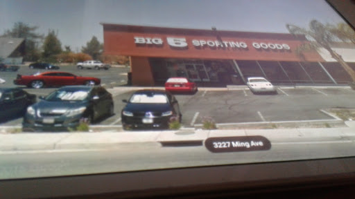 Sporting Goods Store «Big 5 Sporting Goods», reviews and photos, 720 Woollomes Ave Suite 104, Delano, CA 93215, USA