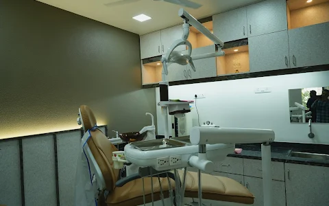 Dr.Rhythm's Dental Hub Bodakdev image