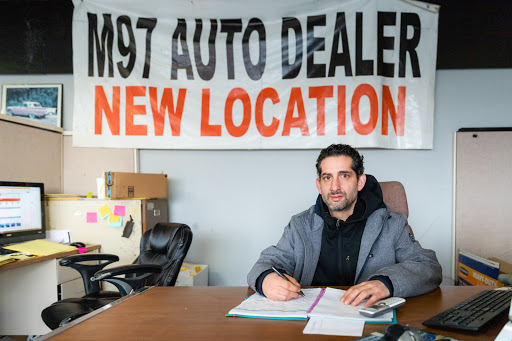 Used Car Dealer «AMC Auto», reviews and photos, 30030 Groesbeck Hwy, Roseville, MI 48066, USA