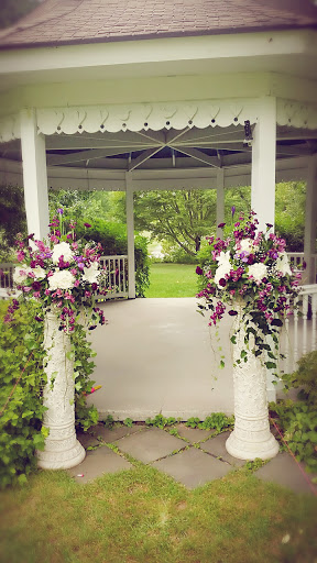 Florist «Lynns Floral Design», reviews and photos, 55 Shumway Rd, Brockport, NY 14420, USA