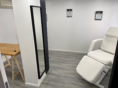 EC Aesthetic Institut.HydrafaciaI.Soin Visage.Hyaluron pen.Microneedling.Baby btx.Nanoneedling.Plasma Lift à Martigues