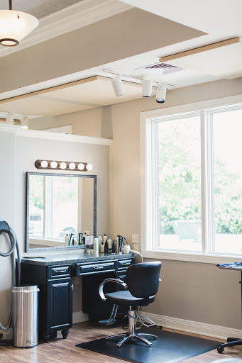 Beauty Salon «Kim Harper Salon & Spa», reviews and photos, 5150 Socialville-Foster Rd, Mason, OH 45040, USA