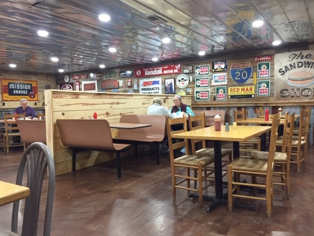 Bobby's Restaurant 35621