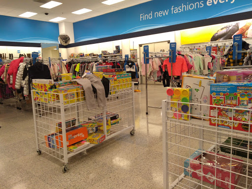 Clothing Store «Ross Dress for Less», reviews and photos, 3129 Market Center Drive, Morrisville, NC 27560, USA