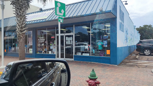 Sporting Goods Store «Run With It», reviews and photos, 170 Miracle Strip Pkwy SE, Fort Walton Beach, FL 32548, USA