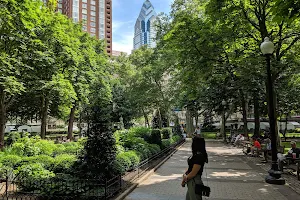 Rittenhouse Square image