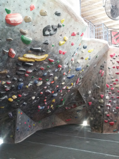 Gym «Hangar 18 Indoor Climbing Gym - Upland», reviews and photos, 256 E Stowell St, Upland, CA 91786, USA