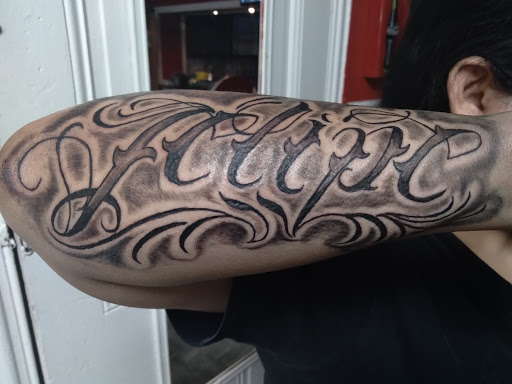 Tattoo Shop «WEST CALI TATTOOS & PIERCING», reviews and photos, 518 W Marshall St, Norristown, PA 19401, USA